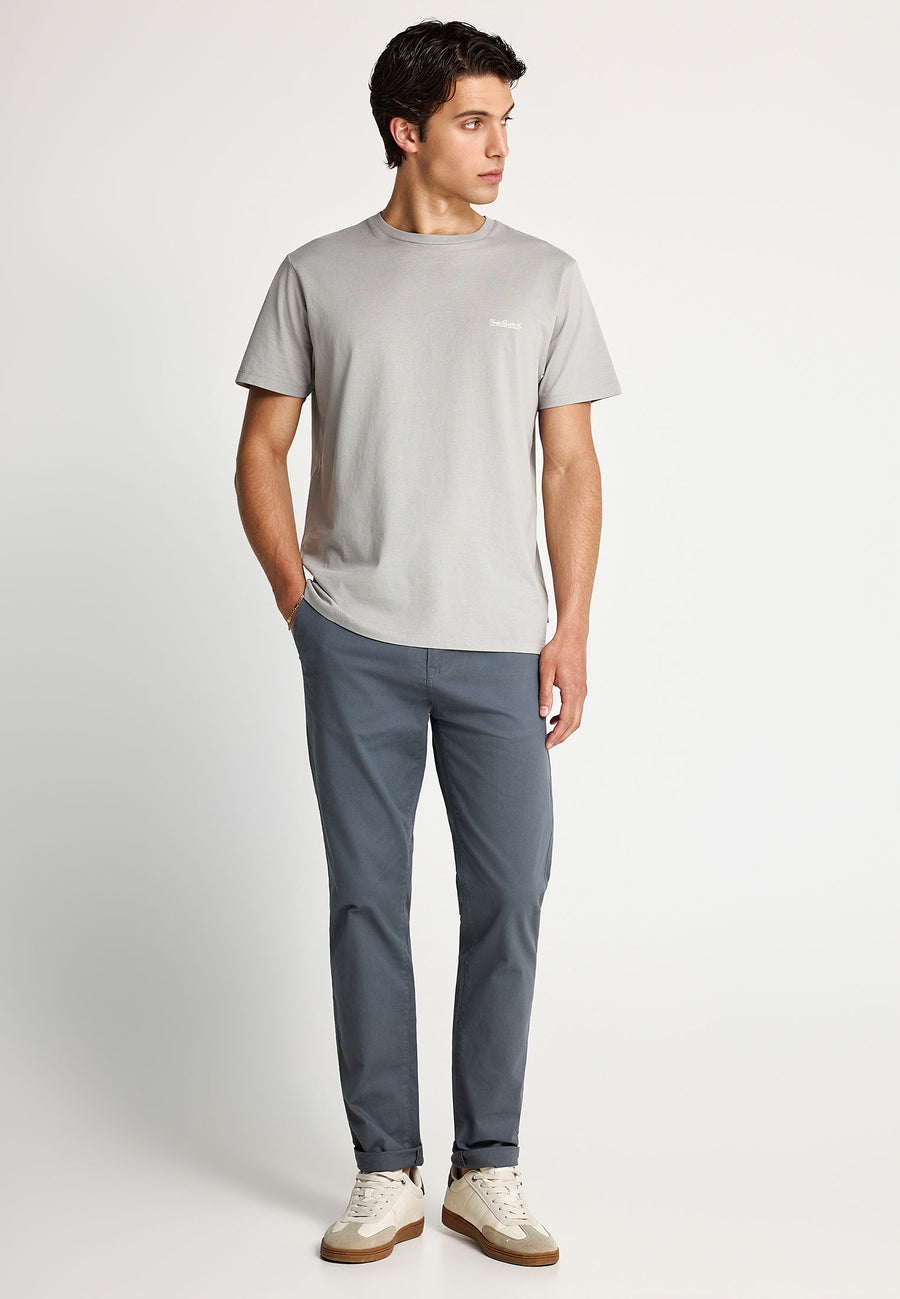 Pantaloni chino pentru bărbați - Esențiale