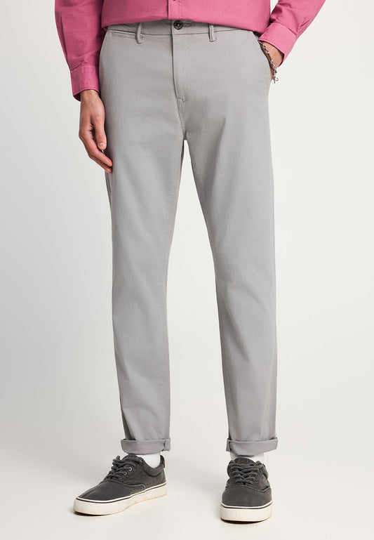 Pantaloni chino pentru bărbați - Esențiale