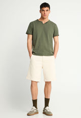 Men's cotton t-shirt with v-neck - The essentials