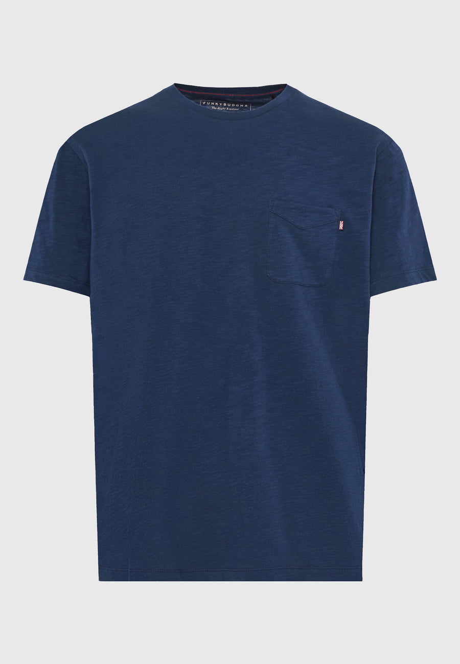 Tricou cu buzunar la piept