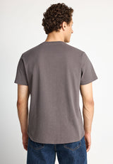 Tricou cu buzunar la piept