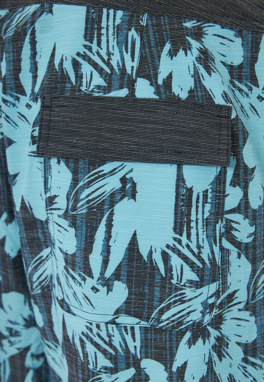 MINERAL BLUE