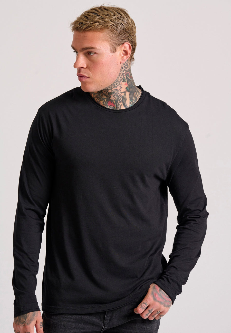 Tricou cu croială lejeră și margini brute