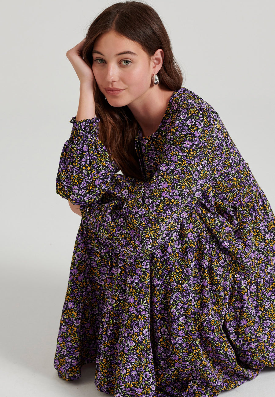 Rochie midi cu imprimeu floral și volane