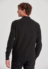 Men's knitted cardigan with rubber label