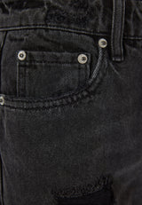 Modern loose fit jeans with destroyed effects