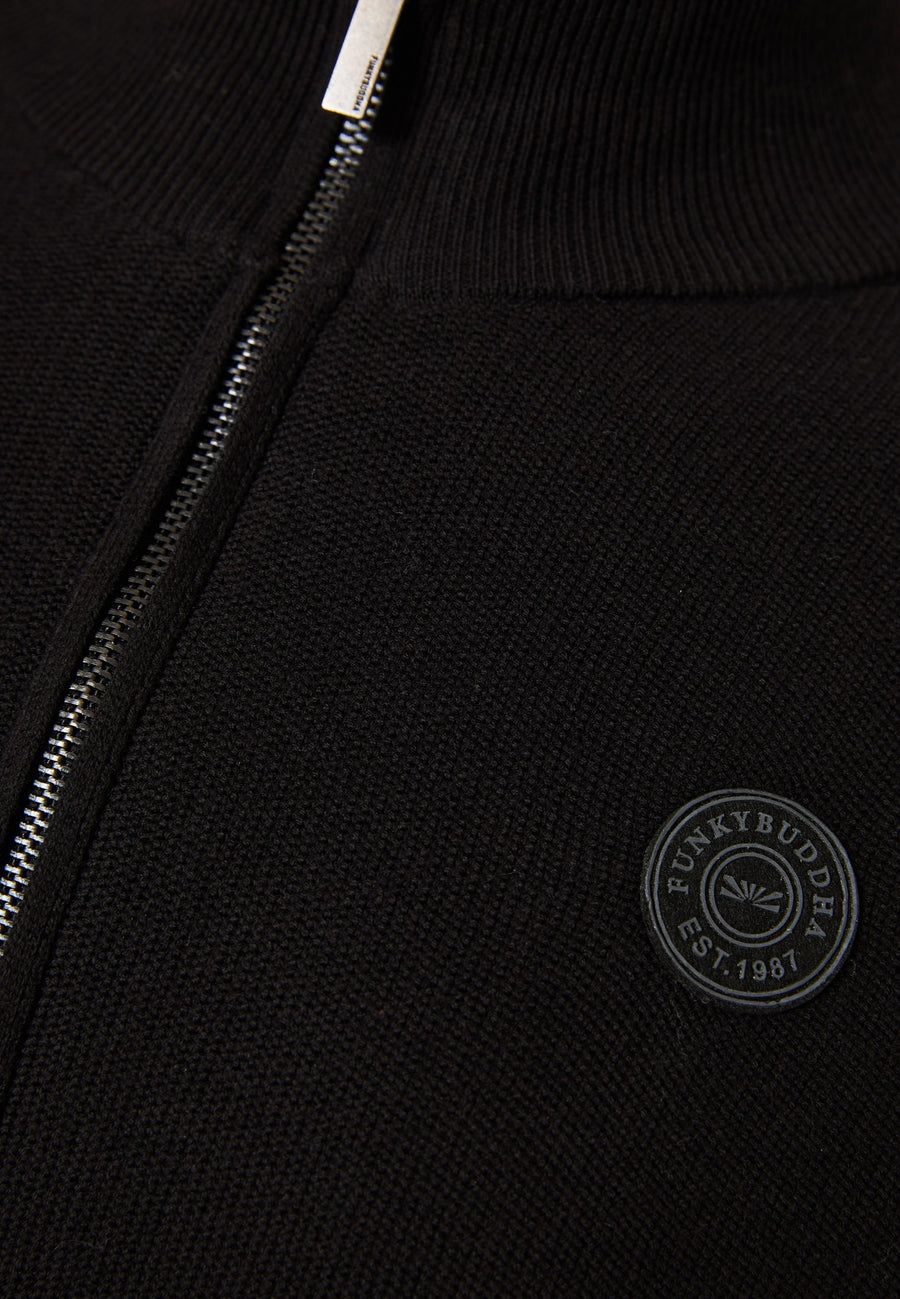 Men's knitted cardigan with rubber label