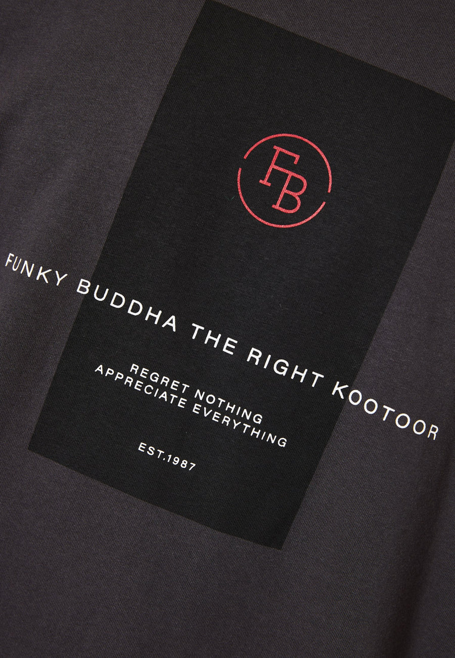 T-shirt with frame print on the chest