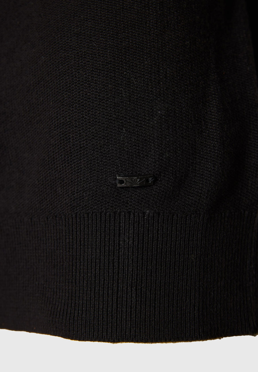 Men's knitted cardigan with rubber label